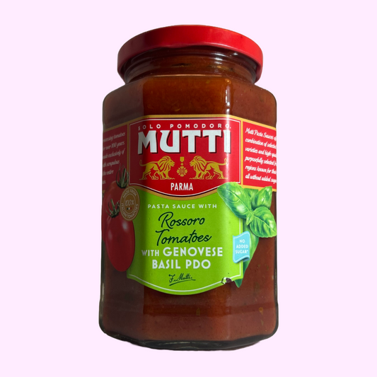 Mutti Tomato Sauce with Genovese Basil